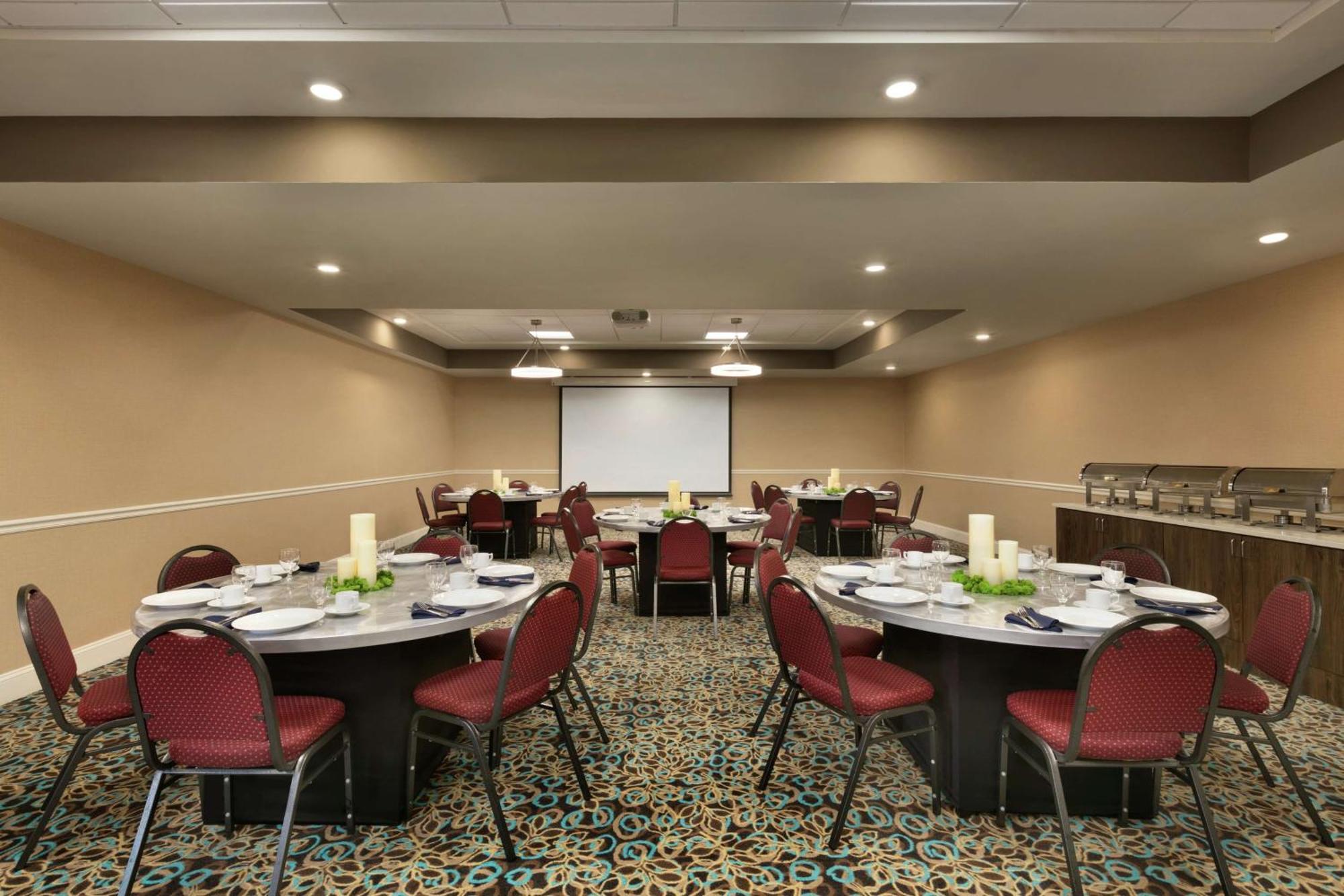 Hilton Garden Inn Statesville Zewnętrze zdjęcie